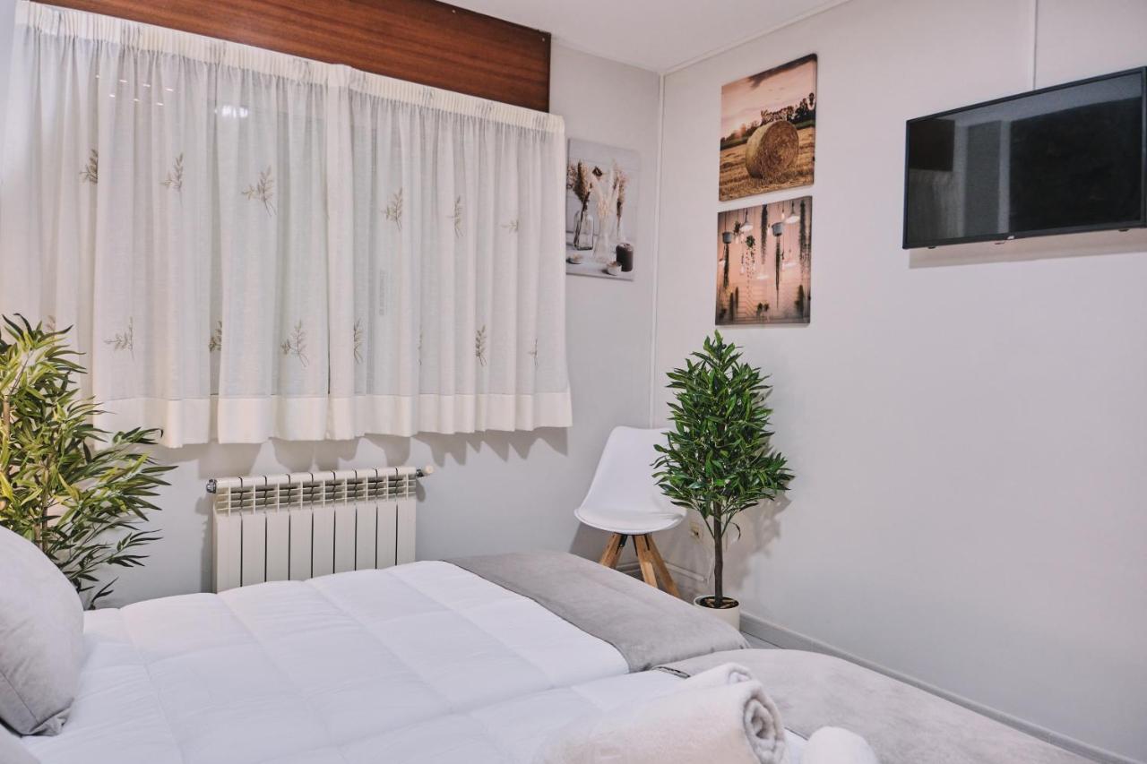 Peregrina Pension 6 Педрусо Экстерьер фото