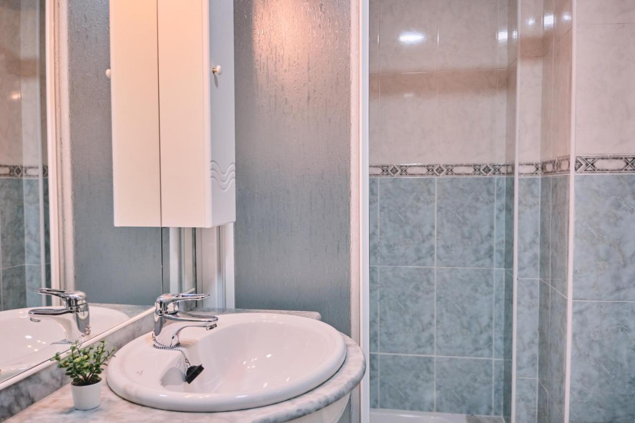 Peregrina Pension 6 Педрусо Экстерьер фото