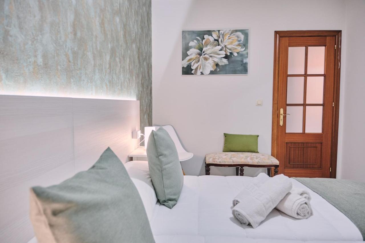 Peregrina Pension 6 Педрусо Экстерьер фото