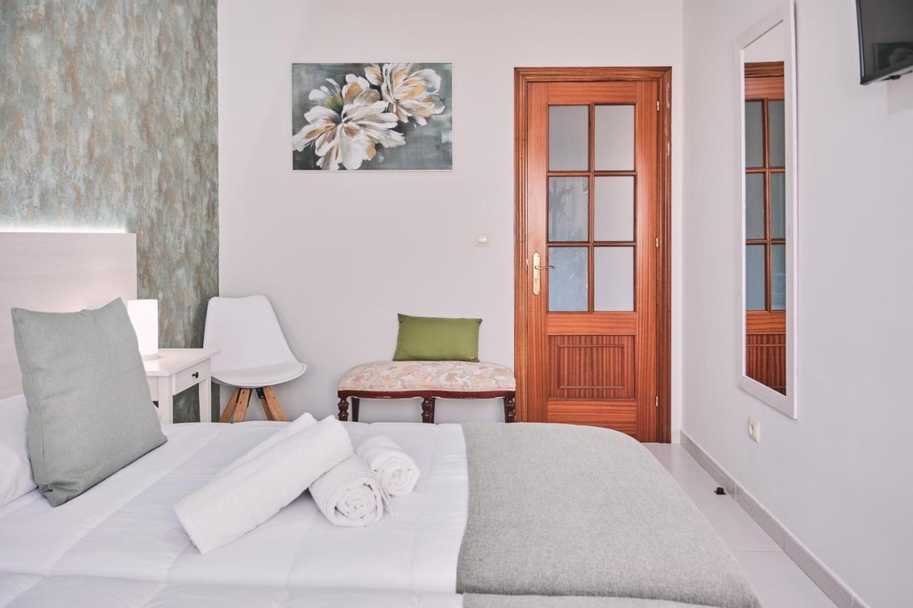Peregrina Pension 6 Педрусо Экстерьер фото